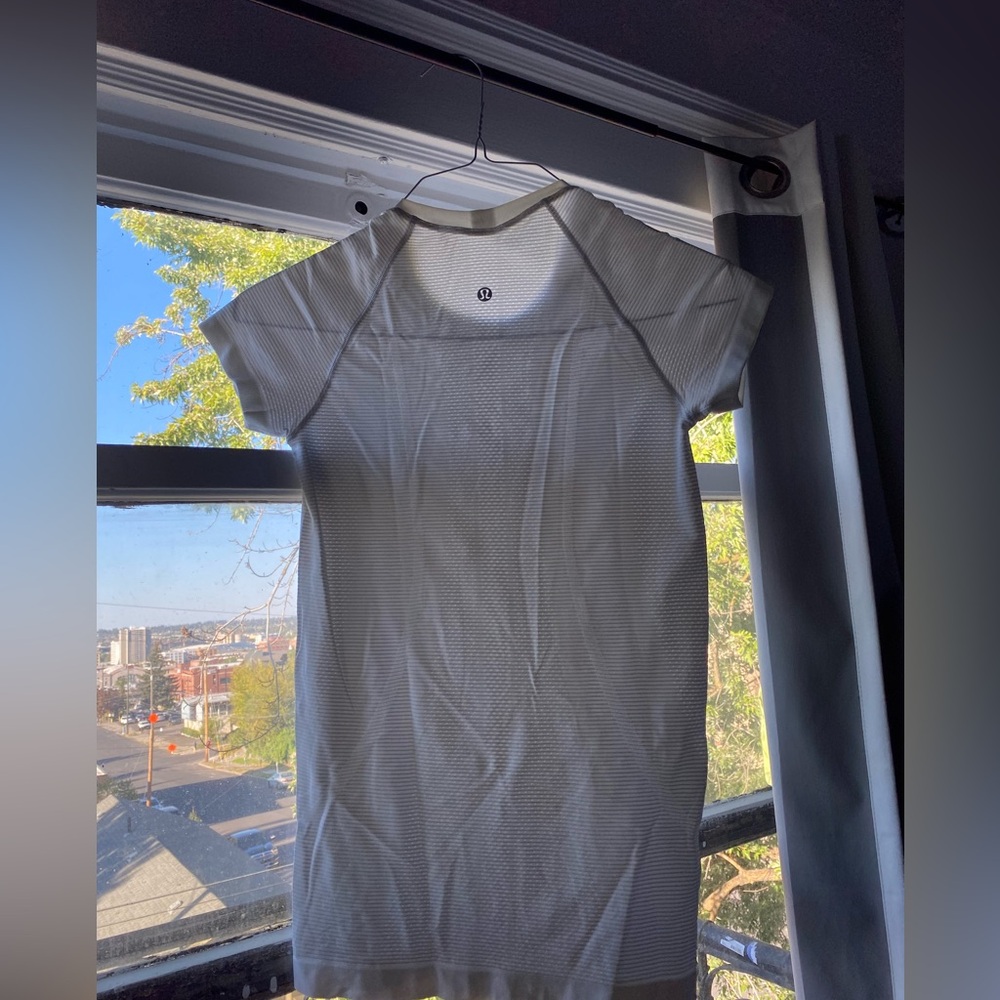 Lululemon Swiftly Tech Running Tee - image 5
